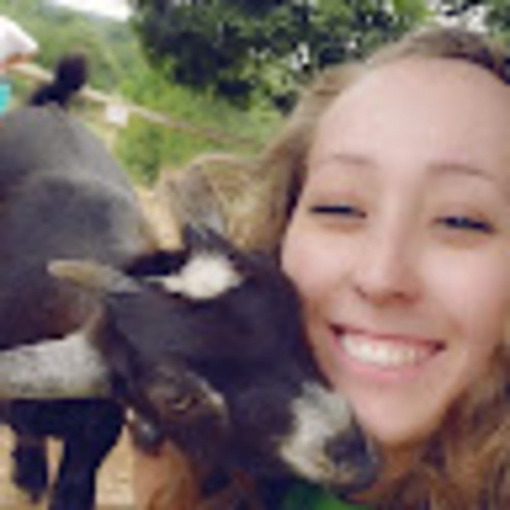 Meet your Posher, Ashley